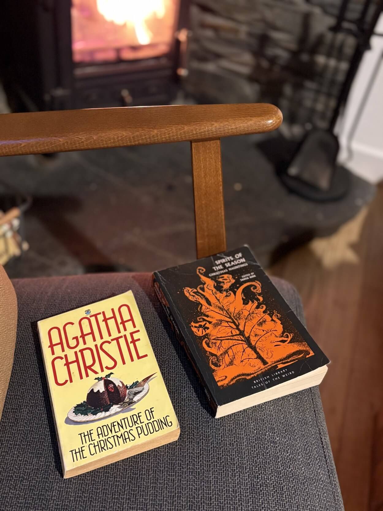 Spirits of the Season: Christmas Hauntings, edited by Tanya Kirk