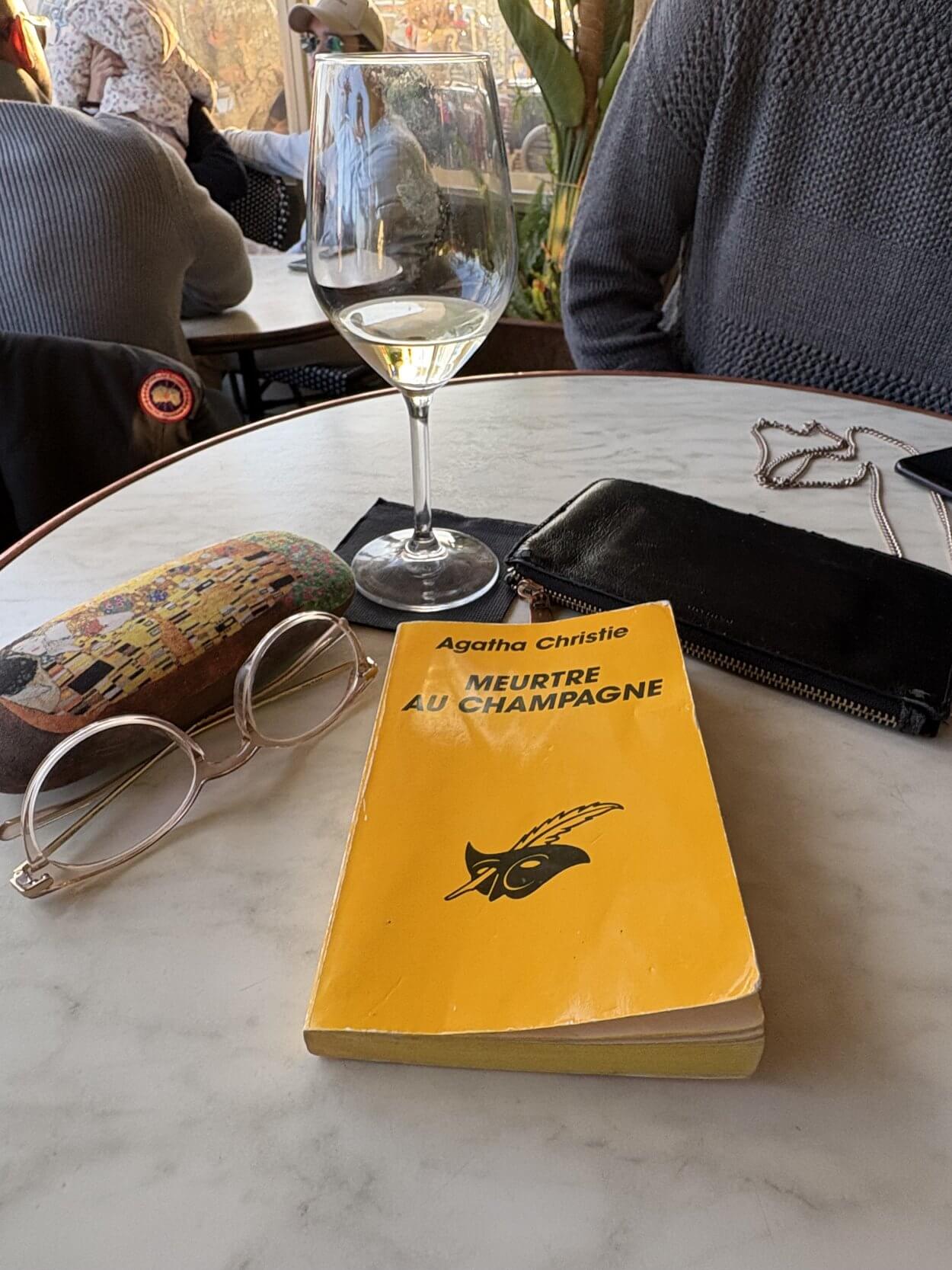 Meurtre au Champagne (Sparkling Cyanide) by Agatha Christie