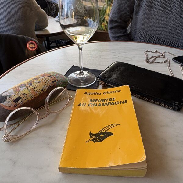 Meurtre au Champagne (Sparkling Cyanide) by Agatha Christie
